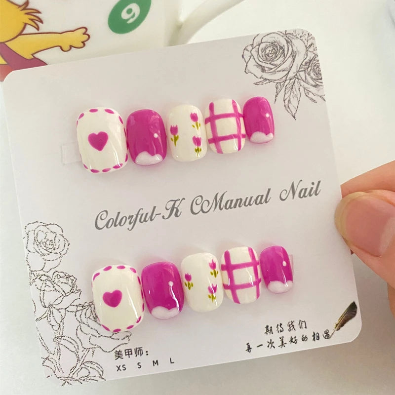 10pcs Handmade Press on Nails Round Head Fake Nails Cute Strawberry False Nails Kawaii Short Full Cover Finger Tips Manicure Art